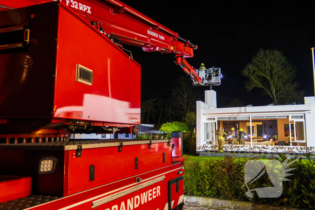 Bluswerkzaamheden rond brand in schoorsteen