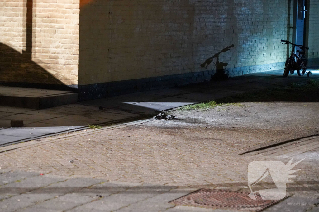Explosie bij woonhuis, grote inzet hulpdiensten