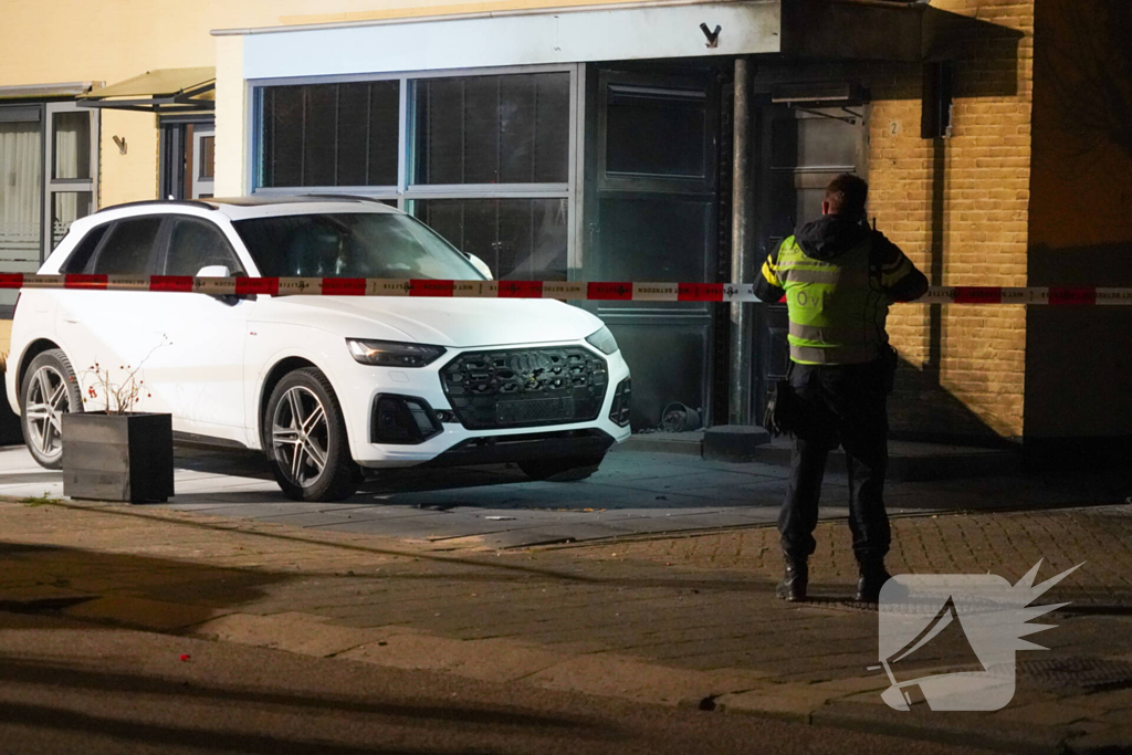 Explosie bij woonhuis, grote inzet hulpdiensten