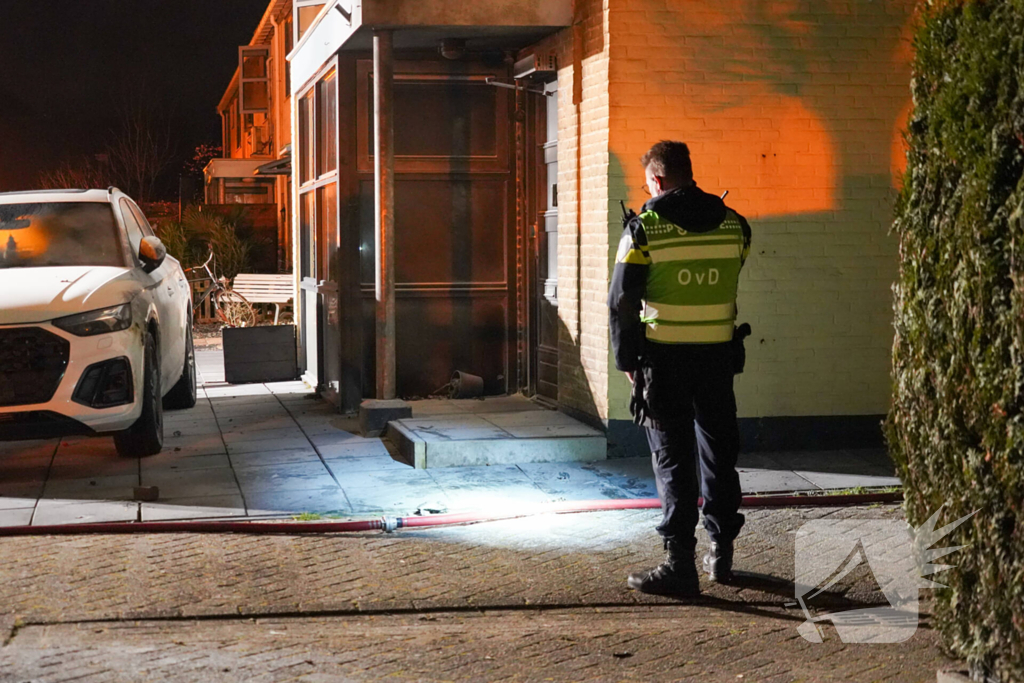 Explosie bij woonhuis, grote inzet hulpdiensten
