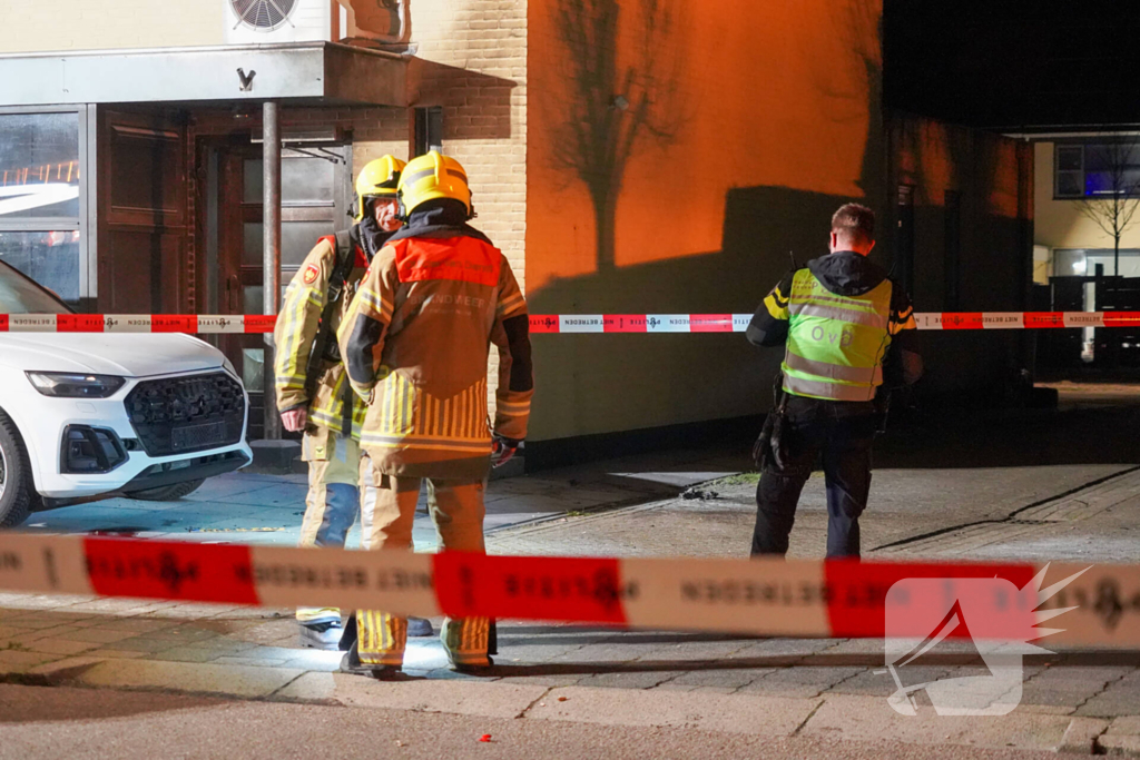 Explosie bij woonhuis, grote inzet hulpdiensten