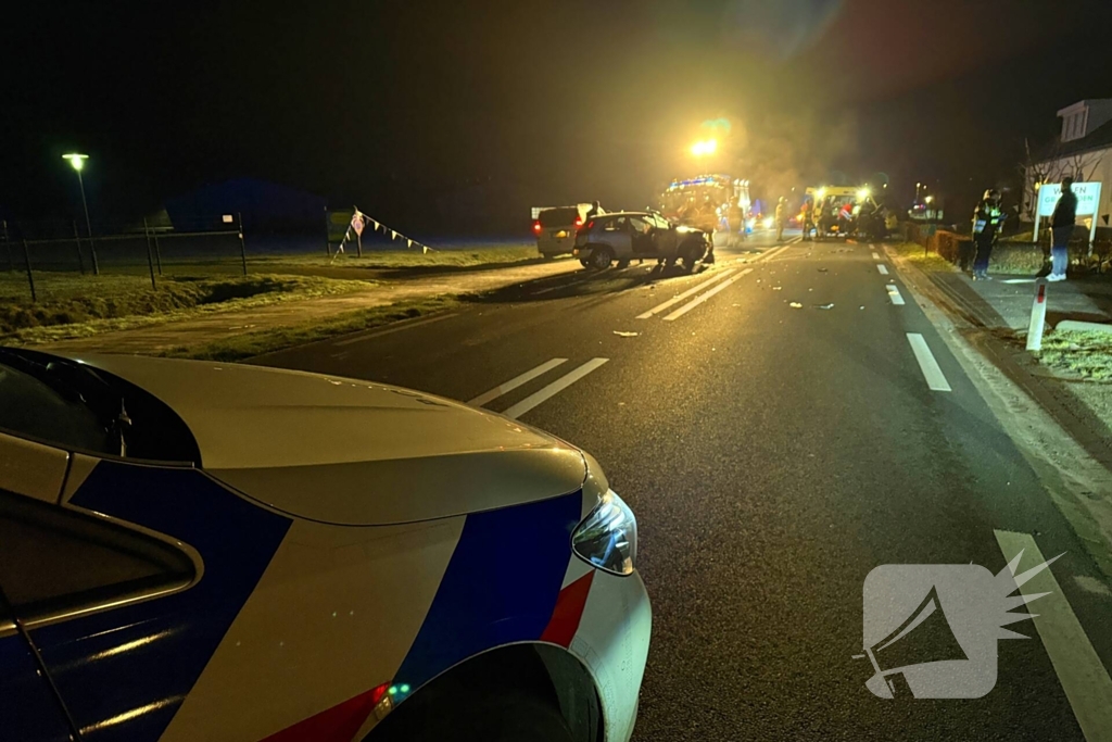 Frontale aanrijding leidt tot gewonden
