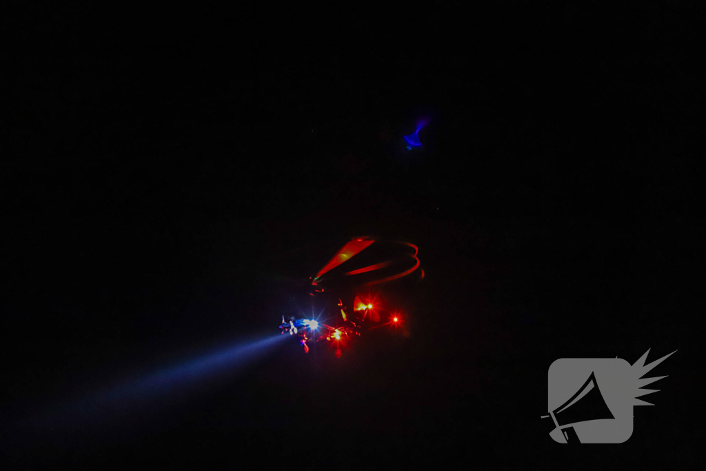 Politiehelikopter landt bij politiebureau voor inzet bij vermissing