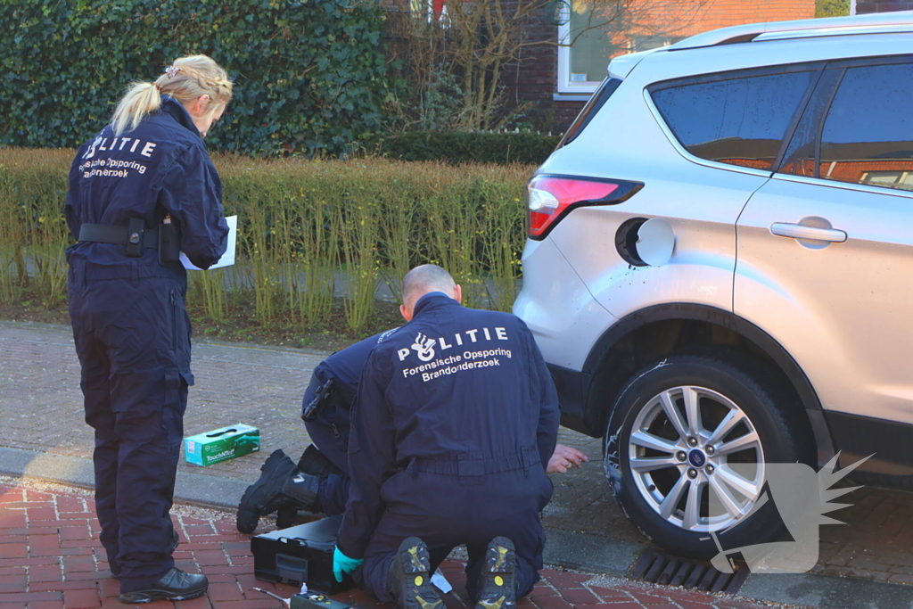 Brand in auto verspreidt naar schuur