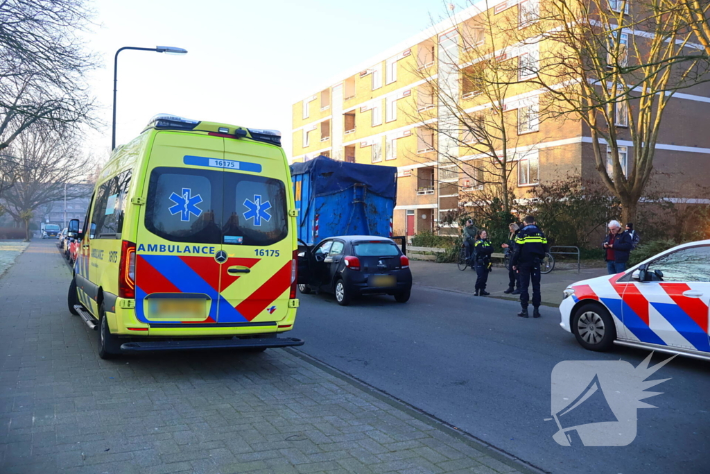 Ongeluk met vrachtwagen en personenwagen