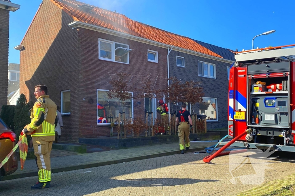 Brand in woning zorgt voor rookontwikkeling
