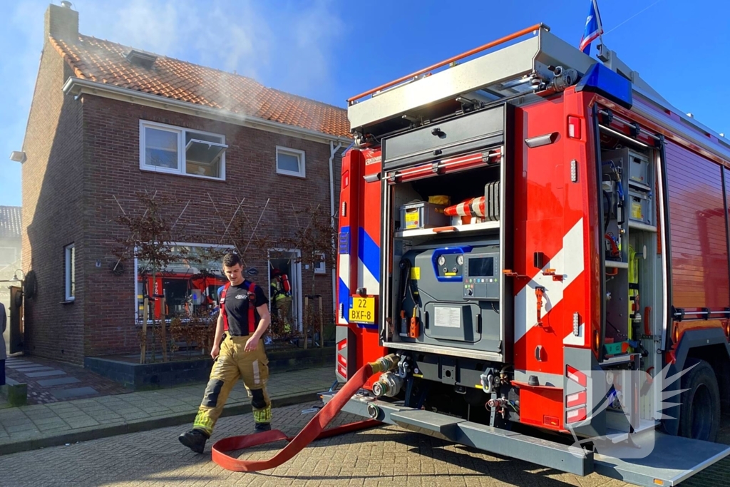 Brand in woning zorgt voor rookontwikkeling