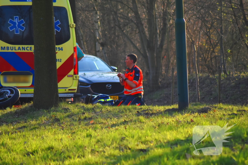Motorrijder zwaargewond na ongeval