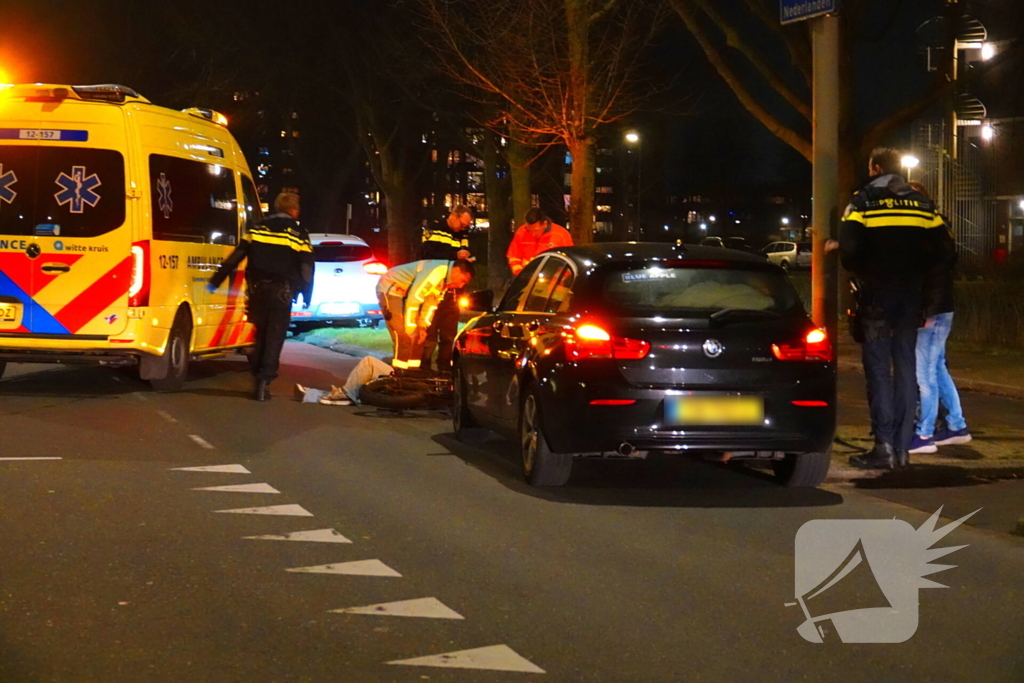 Persoon op fatbike komt ten val