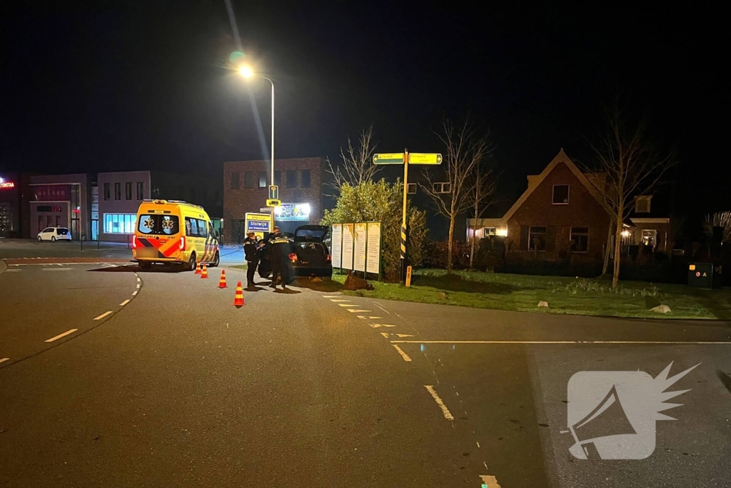 Automobilist richt flinke schade aan