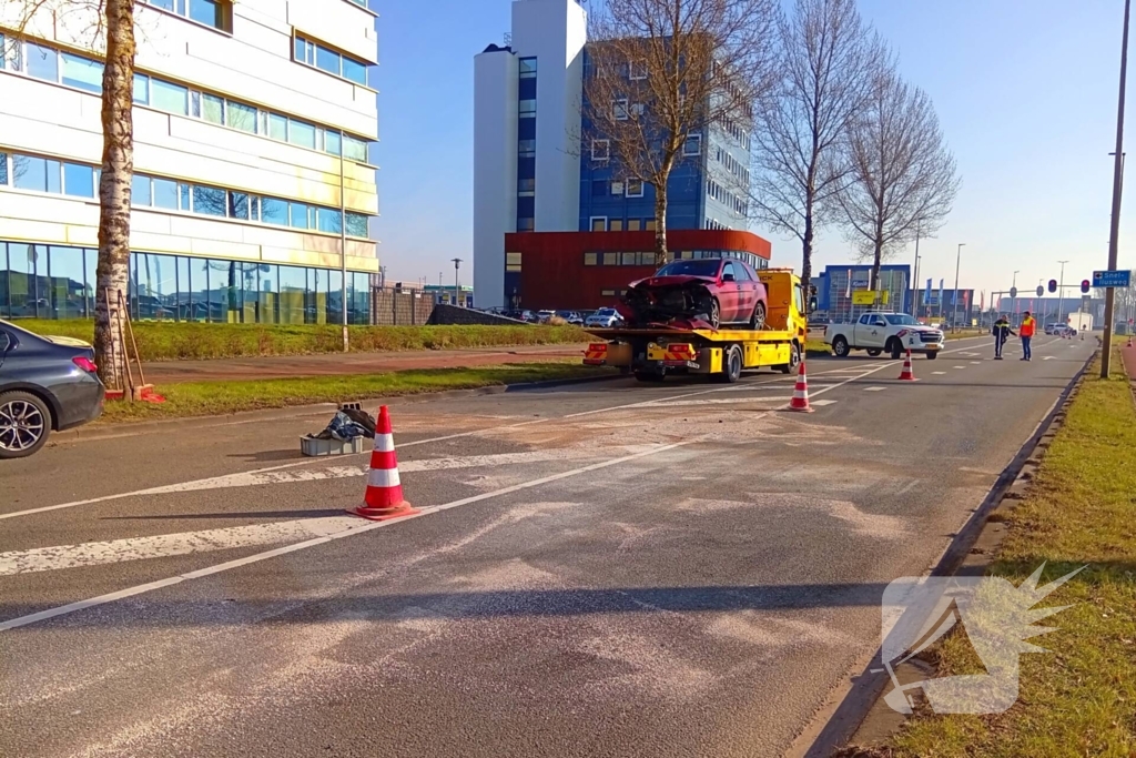 Flinke schade na botsing tijdens keer actie