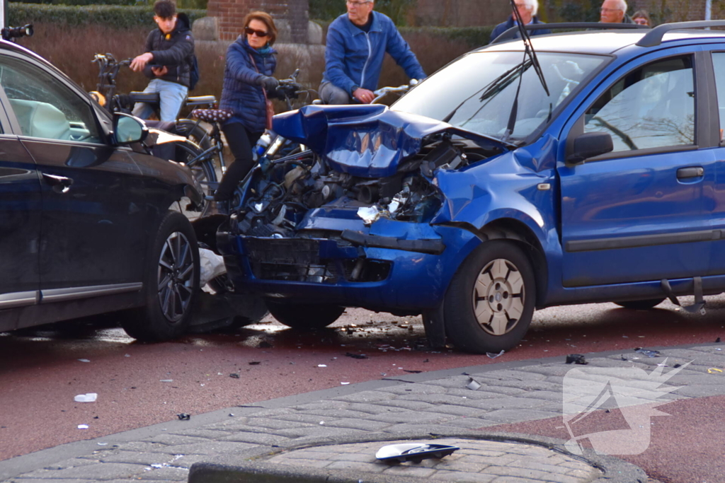 Meerdere voertuigen betrokken bij ongeval
