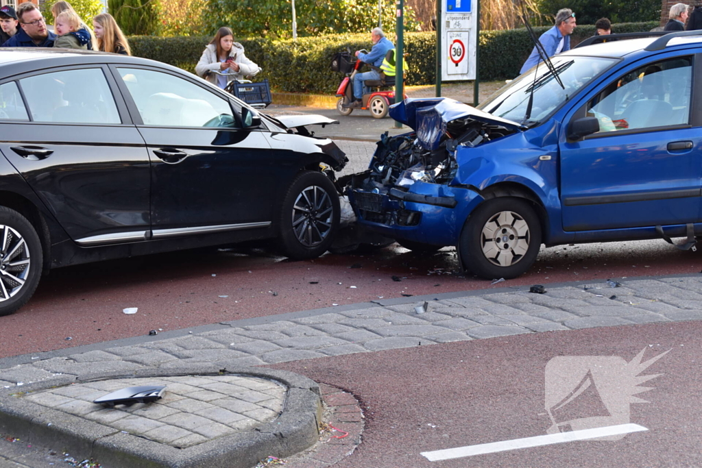 Meerdere voertuigen betrokken bij ongeval