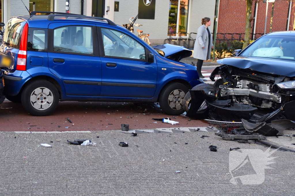 Meerdere voertuigen betrokken bij ongeval