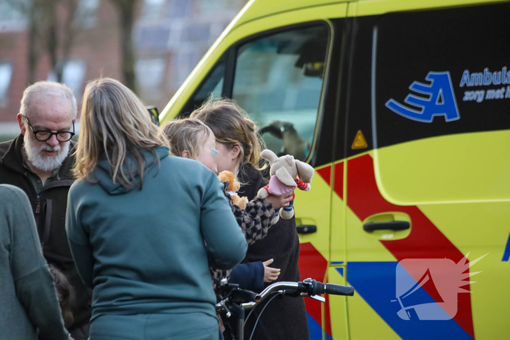 Kind in het water gered door omstanders