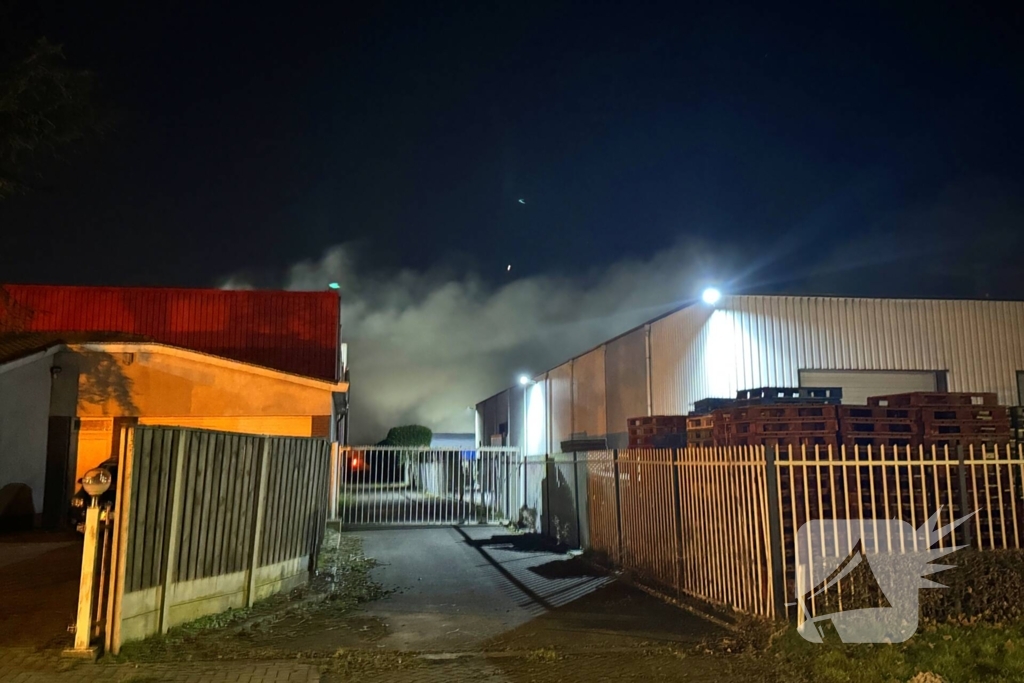Flinke rookontwikkeling door brand bij afvalverwerkingsbedrijf