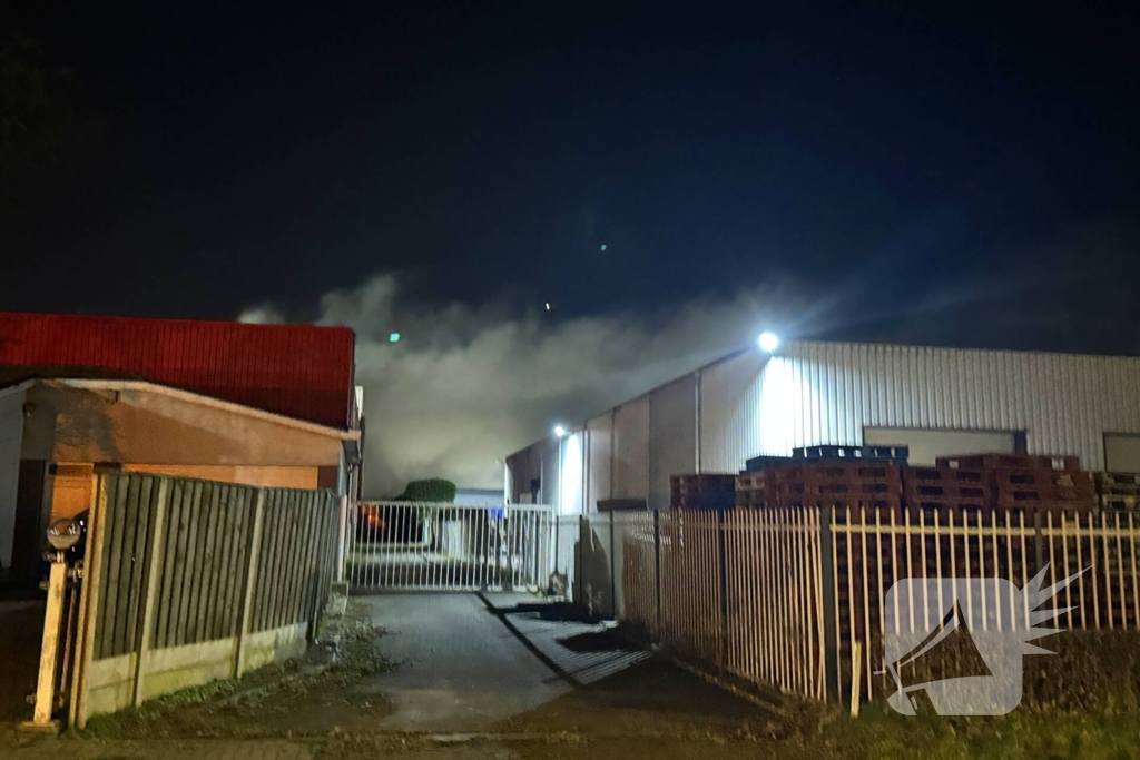 Flinke rookontwikkeling door brand bij afvalverwerkingsbedrijf