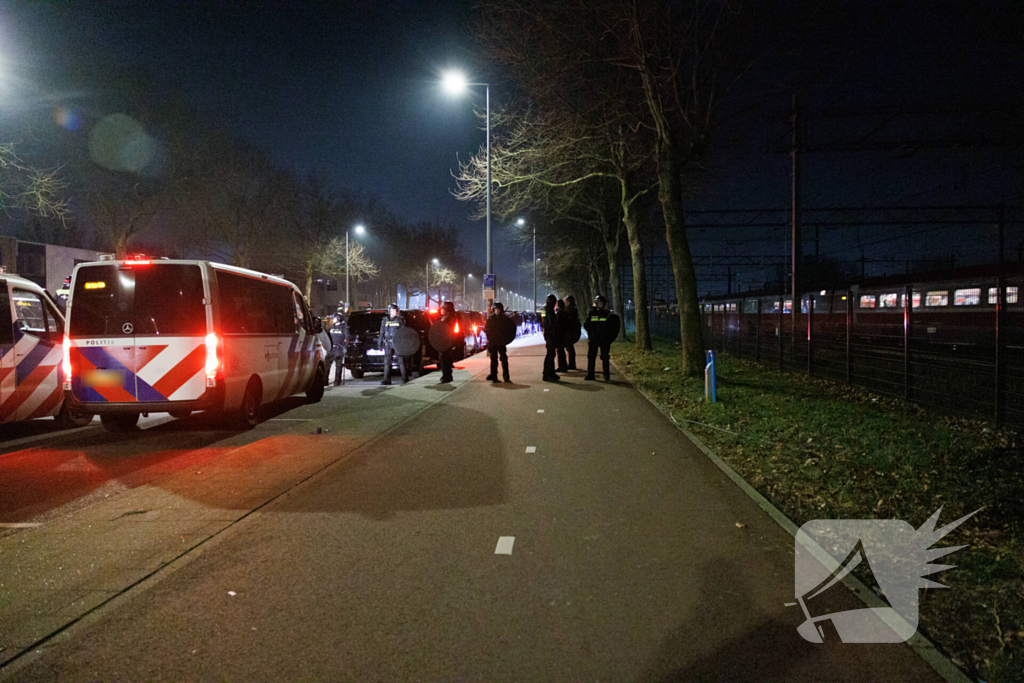 Feyenoord supporters verdreven door mobiele eenheid