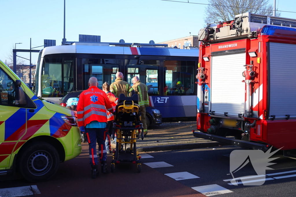 Botsing tussen tram en auto