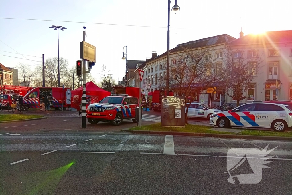 Zeer grote brand, meerdere panden en woningen getroffen