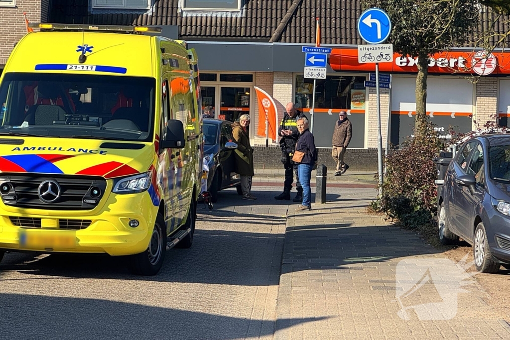 Voetganger gewond bij aanrijding met automobilist