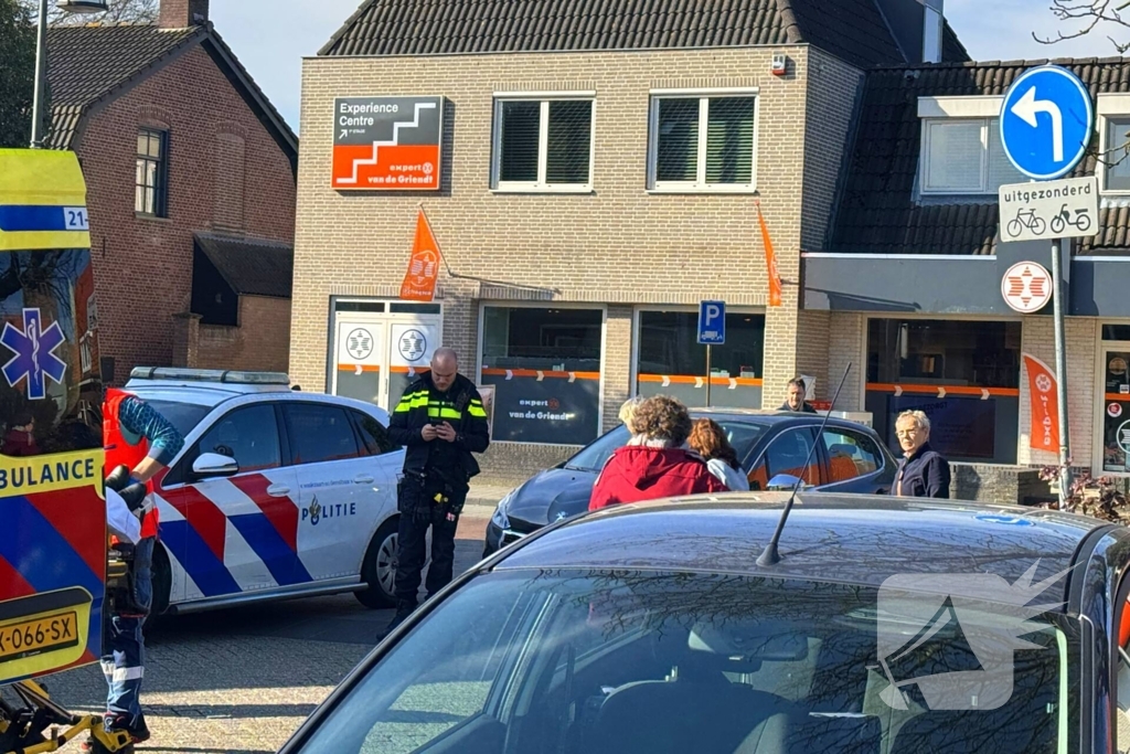 Voetganger gewond bij aanrijding met automobilist