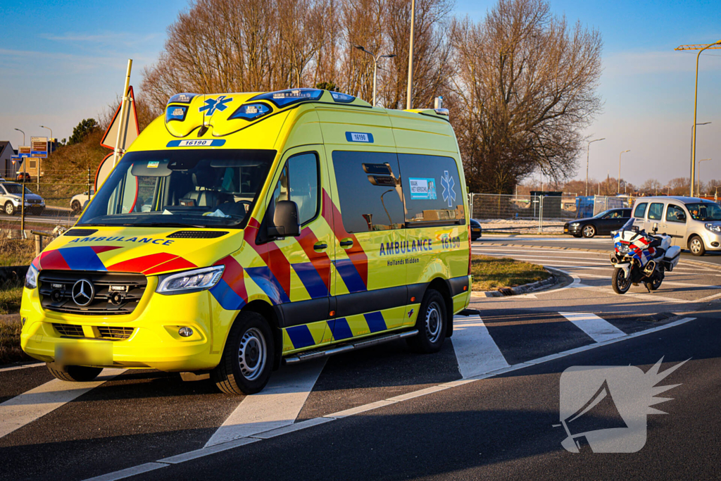 Scooterrijder gewond bij aanrijding door automobilist