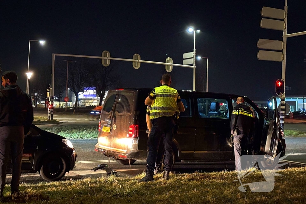 Kop-staart aanrijding voor verkeerlichten