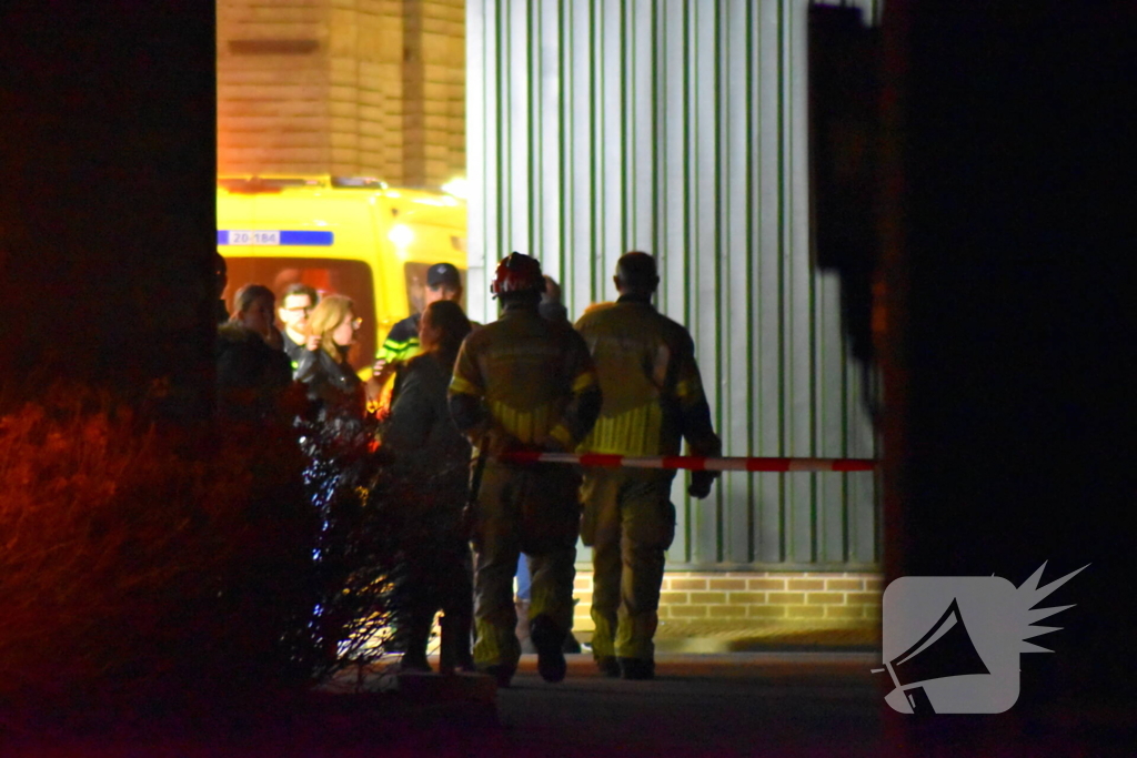 Tiener overleden na val uit hoogwerker