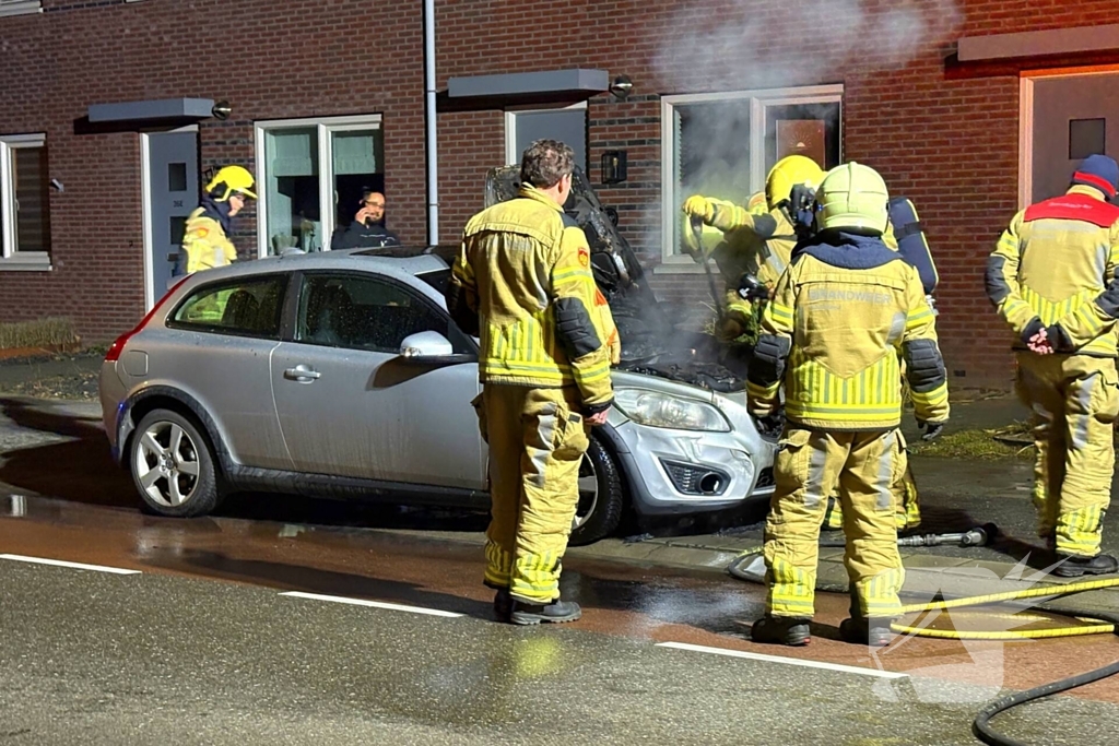 Brand in motorcompartiment tijdens rit