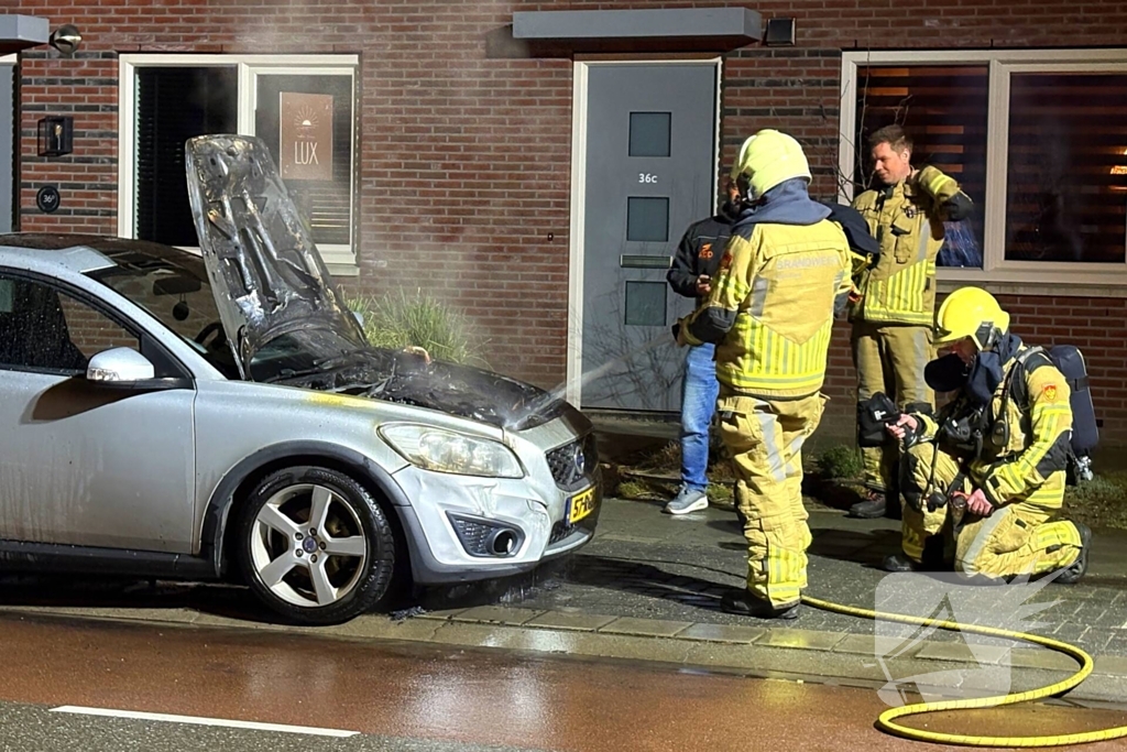 Brand in motorcompartiment tijdens rit