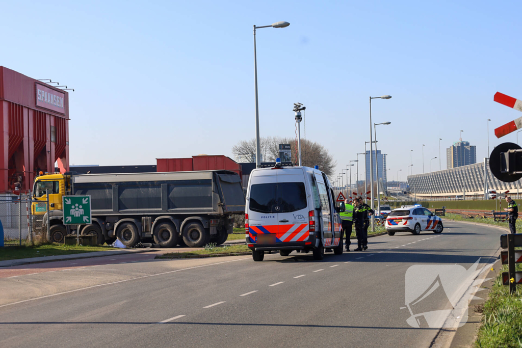 Fatbiker ernstig gewond bij aanrijding met vrachtwagen