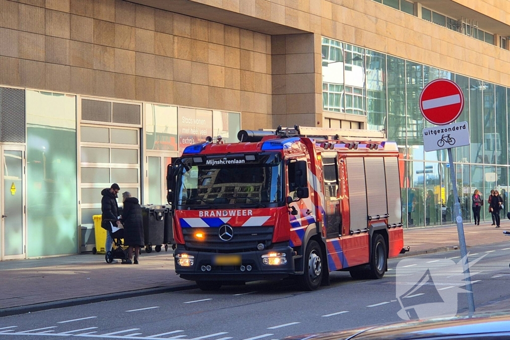 Brandweer ingezet voor persoon op balkon