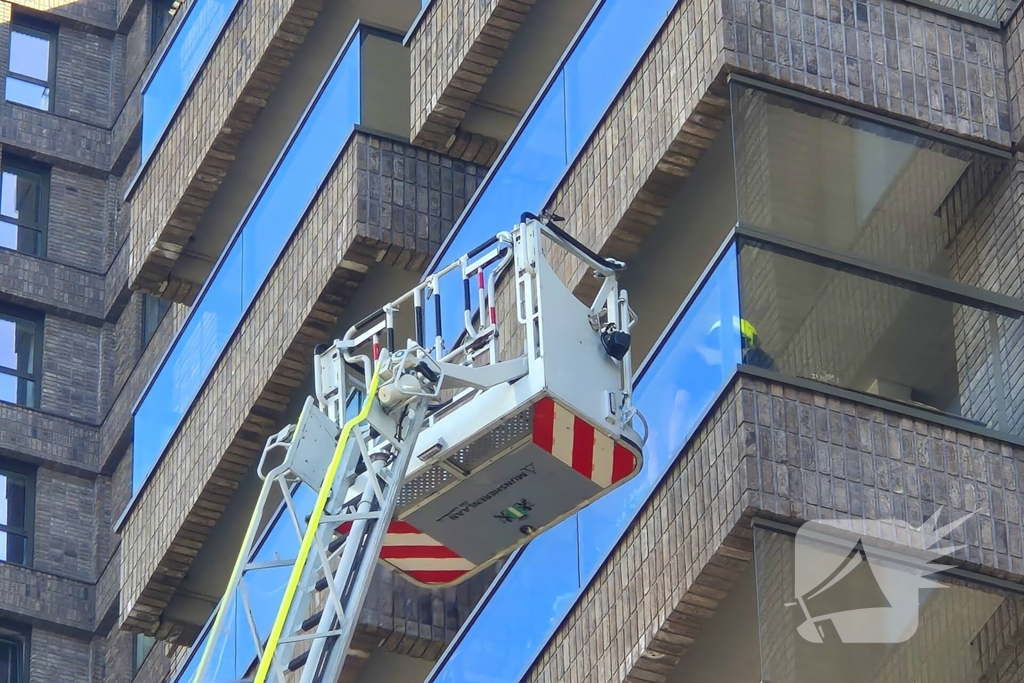 Brandweer ingezet voor persoon op balkon