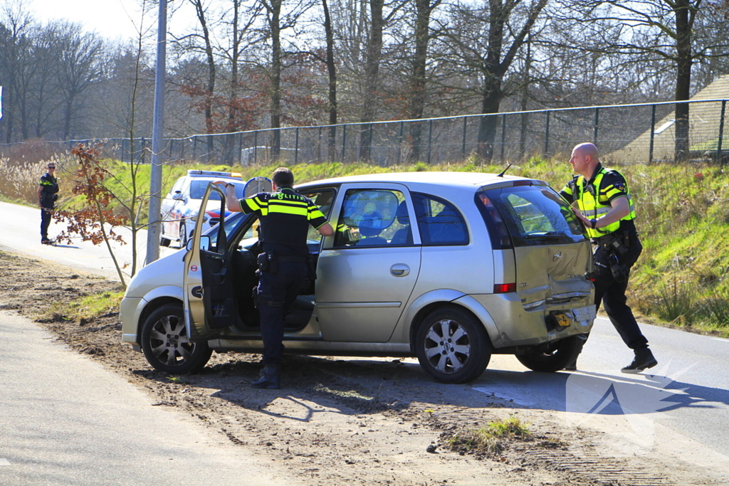 Kinderen betrokken bij botsing bij wegversmalling