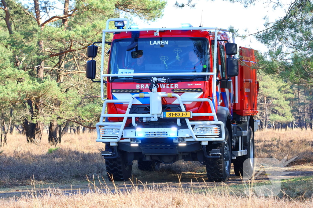 Brandweer oefent grote natuurbrand