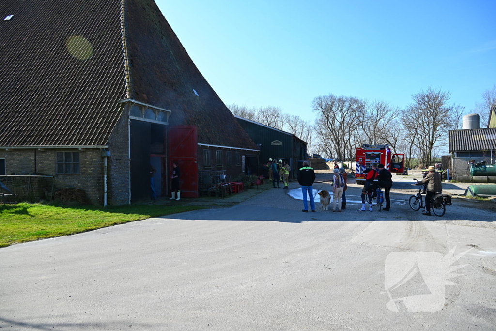 Electrisch apparaat vat vlam in stal