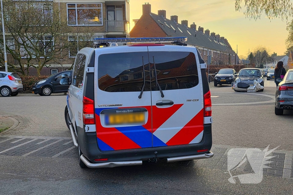 Scooterrijdster gewond bij aanrijding met automobilist