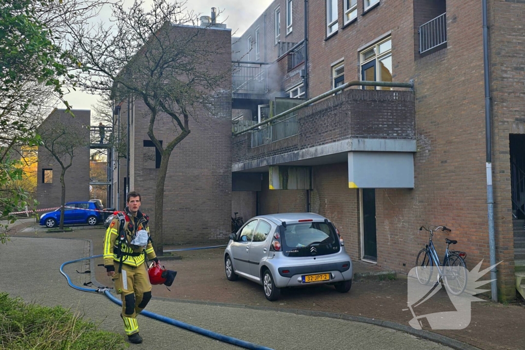 Flinke rookontwikkeling bij brand in flatwoning