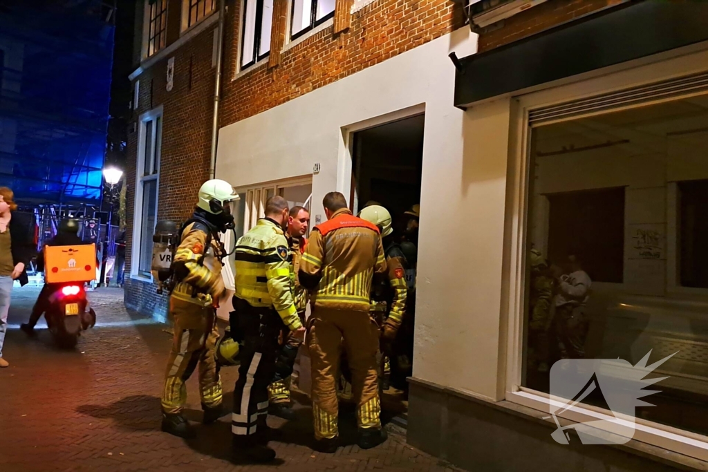 Brandweer ingezet voor brandende rookkast