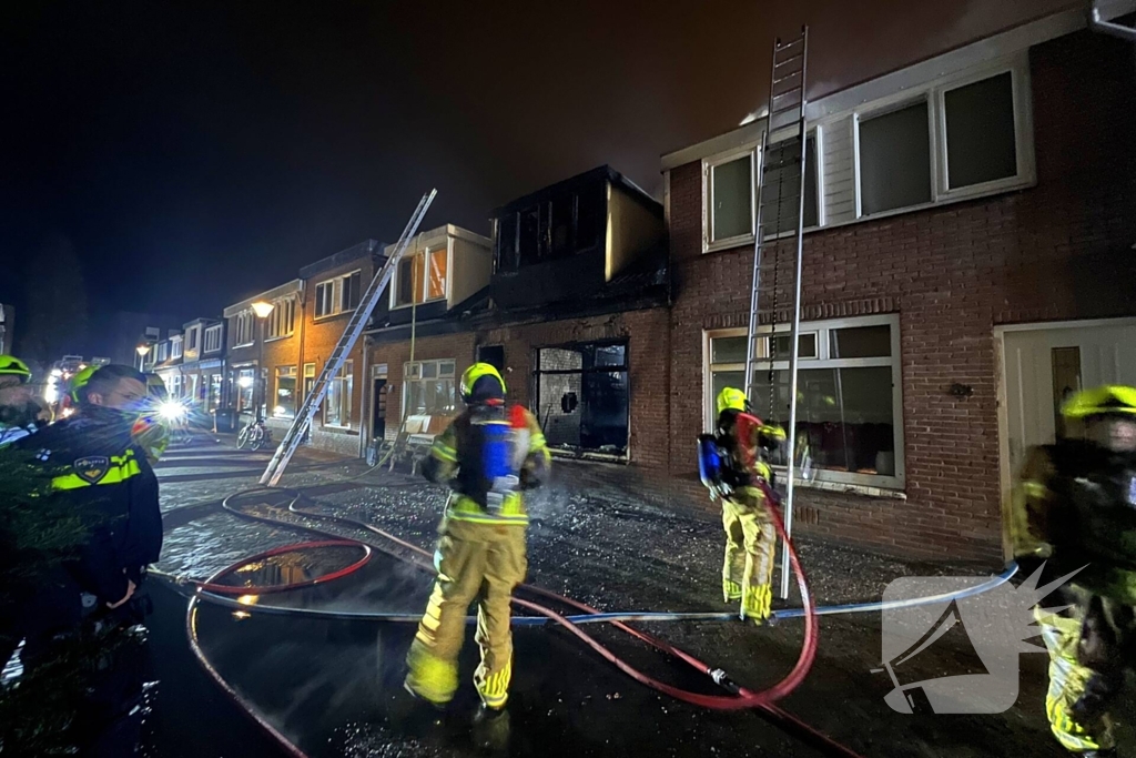 Brand in woning leidt tot gewonden