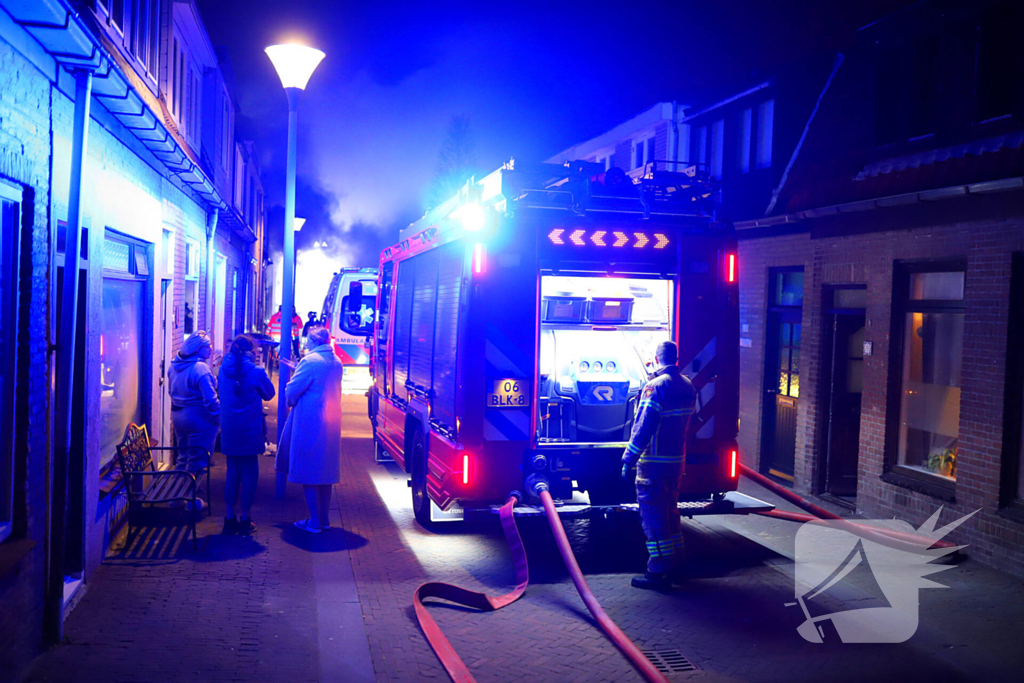 Brand in woning leidt tot gewonden