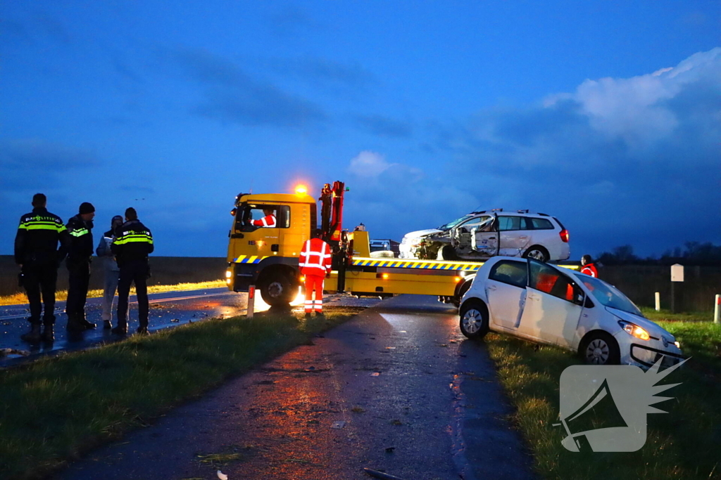 Gewonde naar ziekenhuis na aanrijding