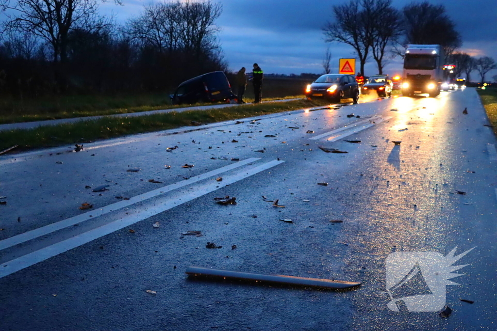 Gewonde naar ziekenhuis na aanrijding