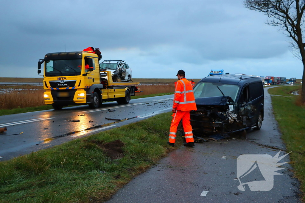 Gewonde naar ziekenhuis na aanrijding