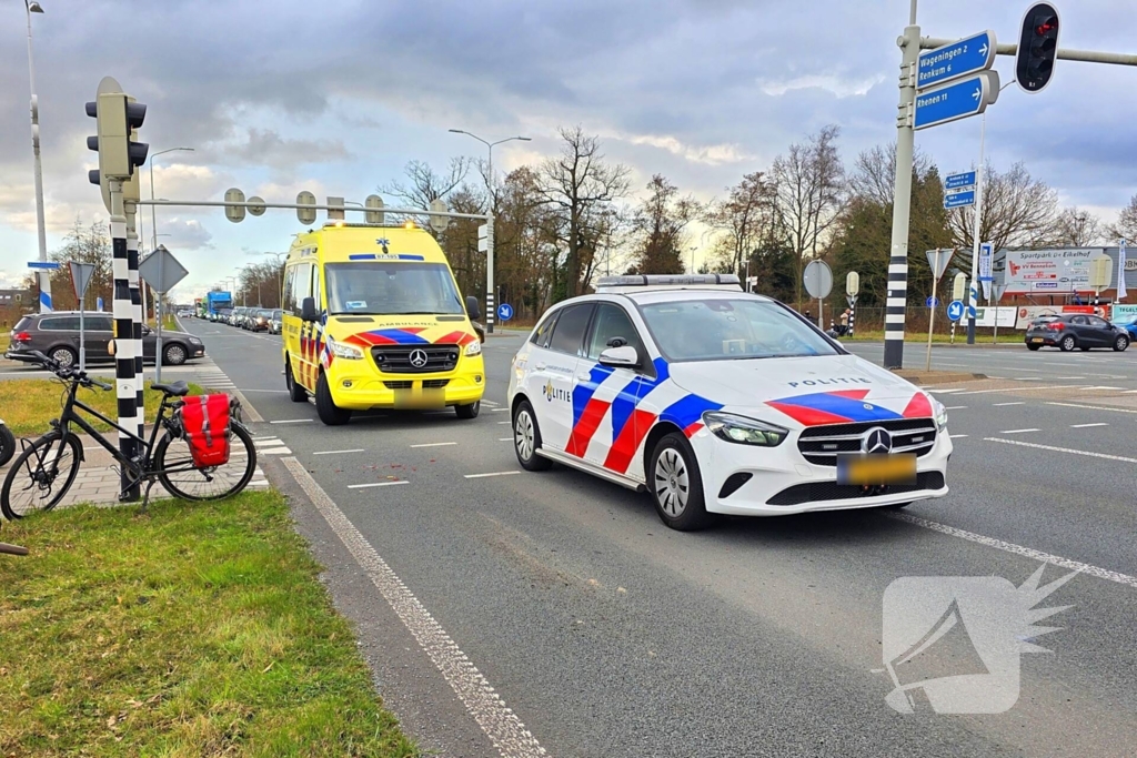 Fietser gewond bij aanrijding met lijnbus