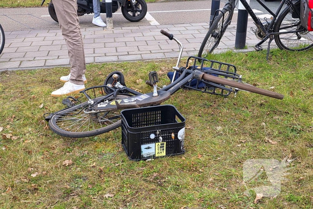 Fietser gewond bij aanrijding met lijnbus