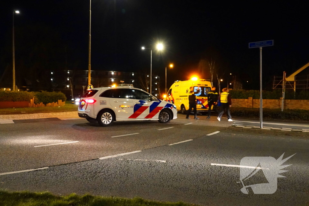 Fiets beschadigd bij aanrijding op rotonde
