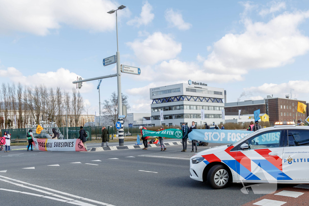Transportverkeer haven- en industriegebied gehinderd door demonstratie
