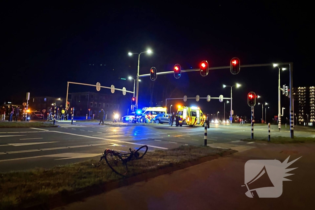 Persoon overleden bij aanrijding tussen auto en fiets